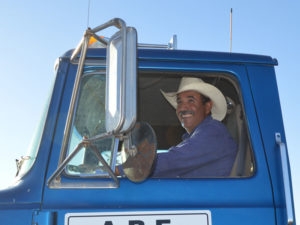 Roadside-Assistance-Wickenburg-AZ-Friendly-Tow-Truck-operators